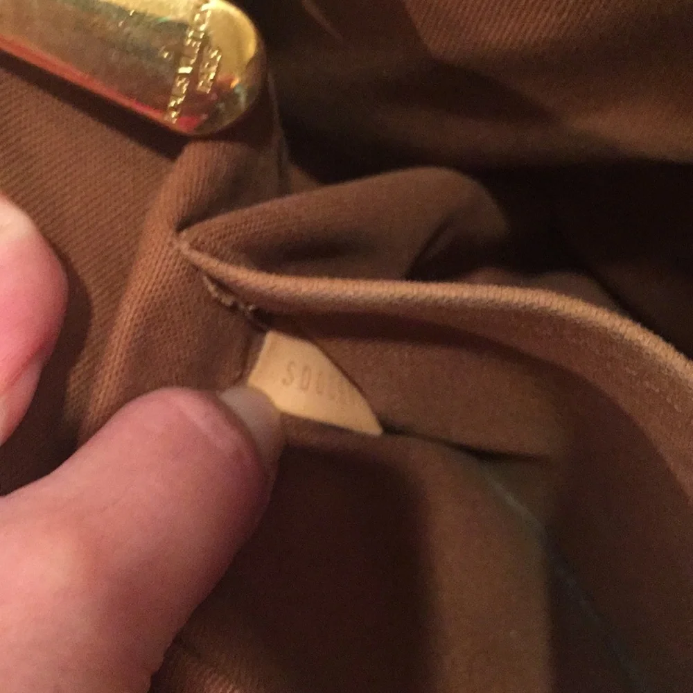 Authentic Louis Vuitton bag, Tulum pm model - Picture 7 of 8